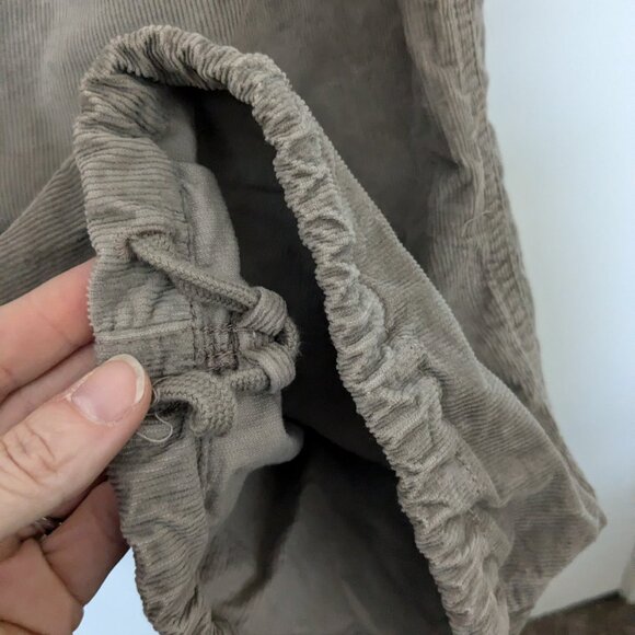 Bundle of Hollister corduroy wide leg or joggers style pants, sz med - Picture 3 of 9